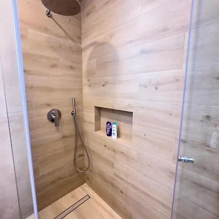 Apartment Malberry Park 204 - Modern 2 Bedroom With Pool, Gym, Jaccuzi
